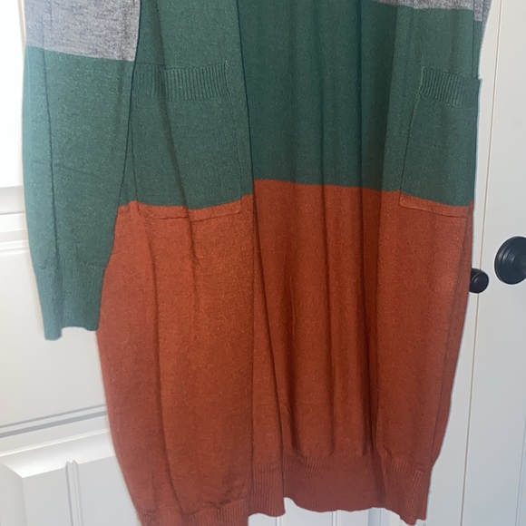 Long Fall Cardigan! - Picture 3 of 4
